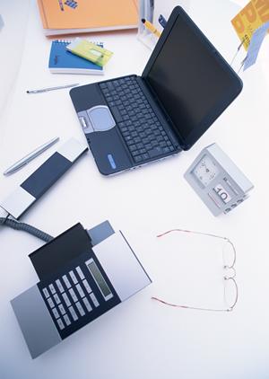 バーコードを読み取り入退室メールを送信