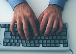 ビジネスパフォーマンス向上の秘訣！効率的な業務管理ツールの活用方法